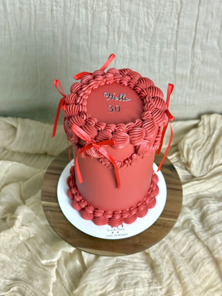 Vintage cake